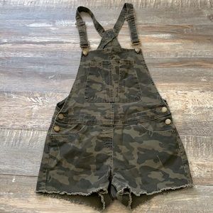 Cute army jumpsuit